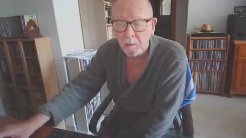  Papi  online show from October 2025 09:10:01 AM