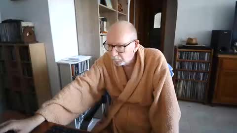  Papi  online show from January 2026 11:15:02 AM