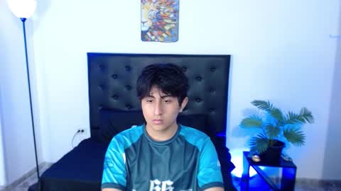 zyan online show from December 2025 01:39:01 PM