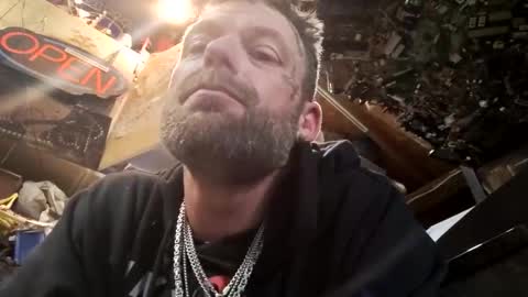 Snapshot of 85dilligaf chatting on November 2025 07:30:01 PM 85dilligaf online show from November 2025 07:30:01 PM