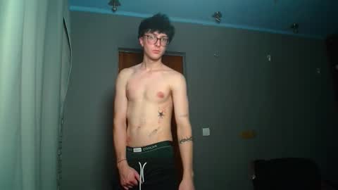 Phillip online show from October 2025 10:19:01 PM