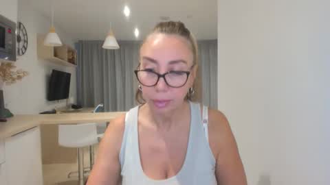 Snapshot of 8ciara chatting on November 2025 07:52:02 AM 8ciara online show from November 2025 07:52:02 AM