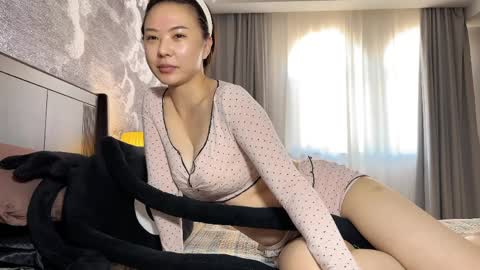 Snapshot of 9567gigi chatting on April 2026 04:46:01 AM lily online show from April 2026 04:46:01 AM