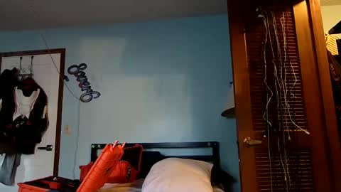 8over6 online show from February 2025 09:37:01 PM