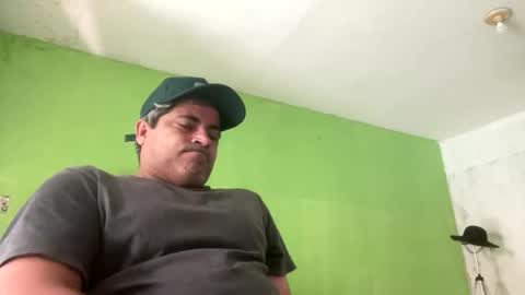 Snapshot of 9vinhocamshow chatting on October 2025 12:13:02 PM 9vinhocamshow online show from October 2025 12:13:02 PM