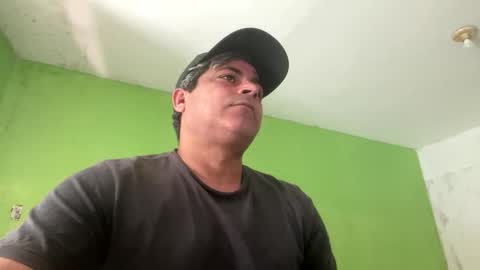 Snapshot of 9vinhocamshow chatting on October 2025 11:22:01 AM 9vinhocamshow online show from October 2025 11:22:01 AM