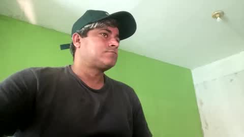 Snapshot of 9vinhocamshow chatting on November 2025 11:11:01 AM 9vinhocamshow online show from November 2025 11:11:01 AM