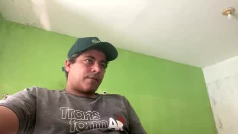 Snapshot of 9vinhocamshow chatting on November 2025 11:43:02 AM 9vinhocamshow online show from November 2025 11:43:02 AM