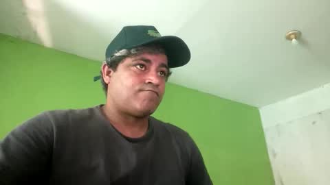 Snapshot of 9vinhocamshow chatting on November 2025 11:54:02 AM 9vinhocamshow online show from November 2025 11:54:02 AM