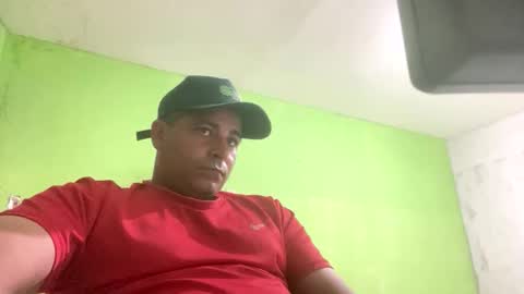 Snapshot of 9vinhocamshow chatting on December 2025 11:31:01 PM 9vinhocamshow online show from December 2025 11:31:01 PM