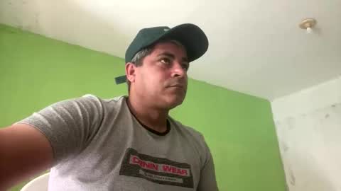 9vinhocamshow online show from January 2026 11:37:01 AM