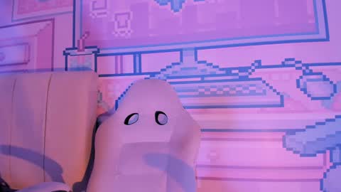 Alice  online show from February 2025 01:58:01 AM