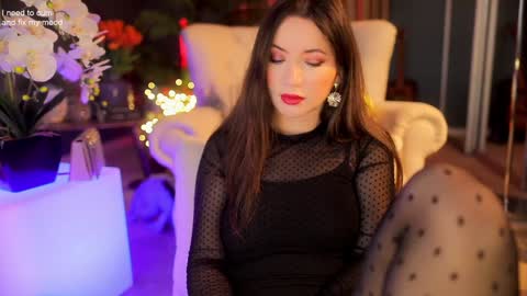 Snapshot of _1s___ chatting on December 2025 04:40:02 AM Sophia online show from December 2025 04:40:02 AM