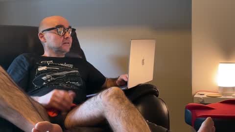 Snapshot of ____zeus____ chatting on January 2025 03:55:01 PM God Zeus online show from January 2025 03:55:01 PM