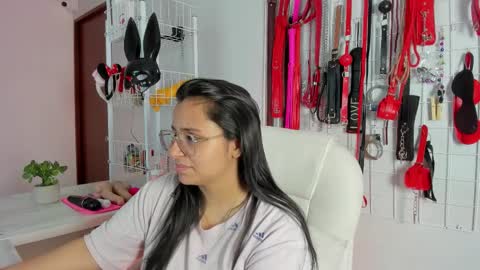 Adahara online show from November 2025 04:11:01 AM