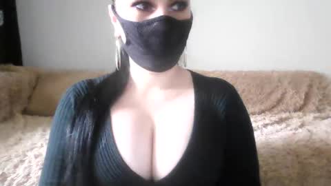 Adela online show from May 2026 02:44:02 PM