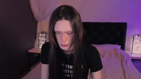 adrian online show from January 2026 05:22:02 AM