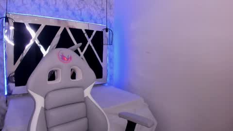  Alaia online show from January 2025 03:00:01 PM