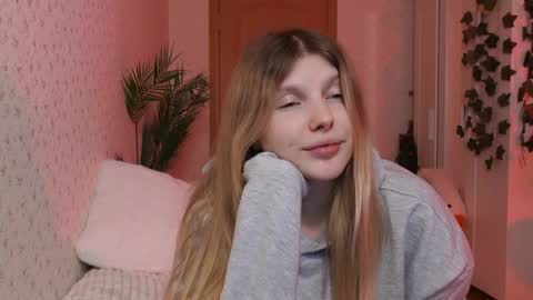 Snapshot of _aleksa chatting on December 2024 02:02:01 PM Alexa online show from December 2024 02:02:01 PM