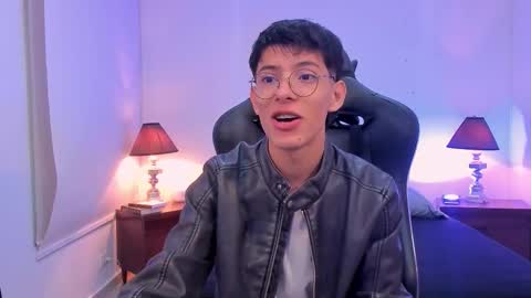 Snapshot of _alexandersawyer_ chatting on November 2025 01:10:01 PM Alexander online show from November 2025 01:10:01 PM