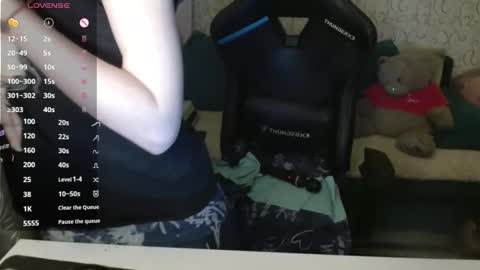  AliceCullen  online show from November 2025 02:53:02 PM