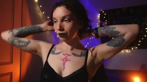Snapshot of _alicemorrison_ chatting on May 2026 05:40:02 PM Alice Morrison Mistress Datura online show from May 2026 05:40:02 PM
