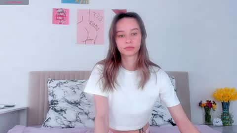 Snapshot of _alissaa_ chatting on April 2026 07:50:02 AM Alice online show from April 2026 07:50:02 AM