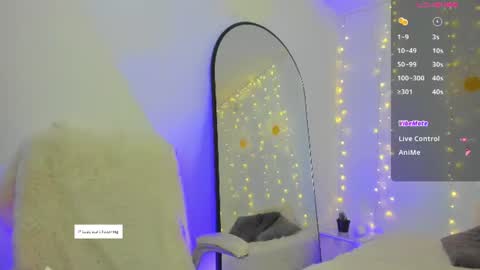 Snapshot of _allisongomez chatting on August 2026 01:04:01 AM _allisongomez online show from August 2026 01:04:01 AM