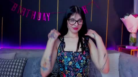 Snapshot of _allisson__ chatting on January 2025 01:11:01 AM Alison online show from January 2025 01:11:01 AM