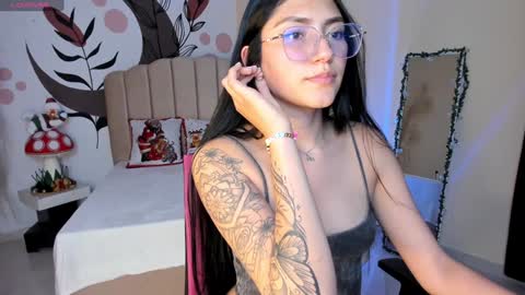 Snapshot of _allondra_ chatting on December 2024 05:42:01 AM Allondra online show from December 2024 05:42:01 AM