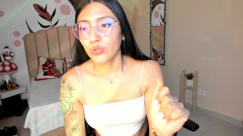 Snapshot of _allondra_ chatting on December 2024 05:40:01 AM Allondra online show from December 2024 05:40:01 AM