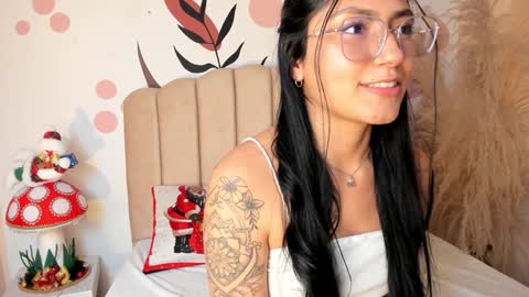 Snapshot of _allondra_ chatting on January 2025 04:25:02 AM Allondra online show from January 2025 04:25:02 AM