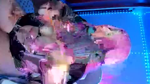 Snapshot of _alukah__ chatting on October 2025 01:28:01 AM Alisa online show from October 2025 01:28:01 AM