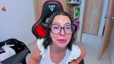 AMANDA online show from January 2025 06:18:01 PM