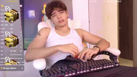 _an_drew18 online show from May 2026 02:46:02 PM