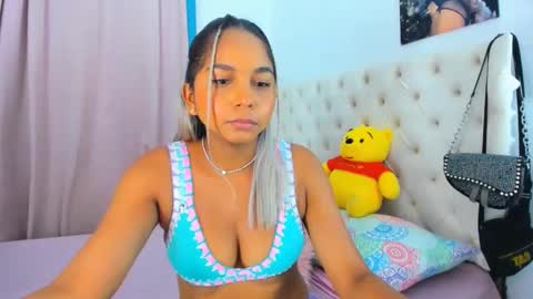 Snapshot of _analia chatting on February 2025 01:47:01 AM Analia online show from February 2025 01:47:01 AM