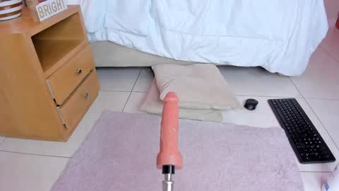 ngela  online show from December 2024 02:36:02 PM