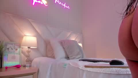 Snapshot of _angela_x chatting on February 2026 11:25:02 AM ngela online show from February 2026 11:25:02 AM