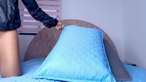 Any online show from April 2026 07:19:02 PM