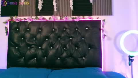 Annie Andrick online show from March 2026 01:28:01 PM