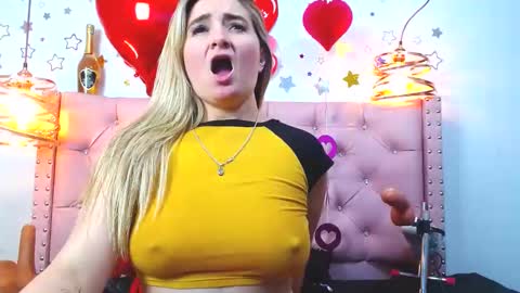 Snapshot of _antonella_11 chatting on February 2025 03:22:01 AM _antonella_11 online show from February 2025 03:22:01 AM