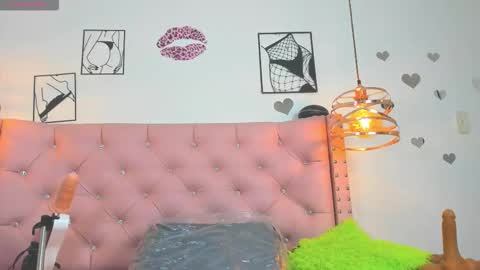 Snapshot of _antonella_11 chatting on November 2025 08:54:02 PM _antonella_11 online show from November 2025 08:54:02 PM