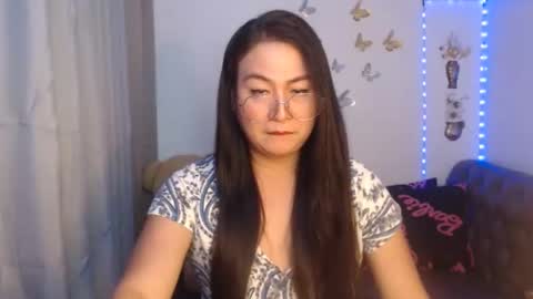 Snapshot of _arah chatting on September 2025 09:48:01 PM arah online show from September 2025 09:48:01 PM