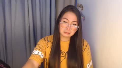 Snapshot of _arah chatting on October 2025 12:05:01 PM arah online show from October 2025 12:05:01 PM