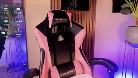   online show from November 2025 12:40:01 PM