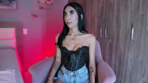 Ashly online show from October 2025 07:18:01 PM