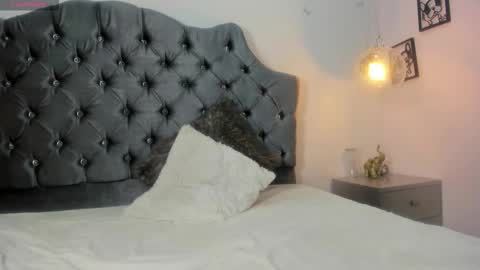 Snapshot of _athennea chatting on November 2025 02:06:02 PM carolina online show from November 2025 02:06:02 PM