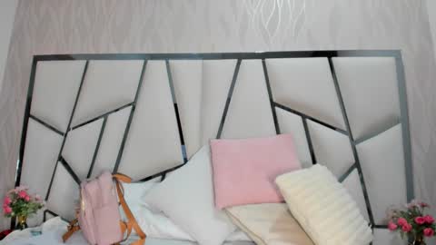 Snapshot of _aurora18 chatting on October 2025 03:14:01 AM Aura online show from October 2025 03:14:01 AM