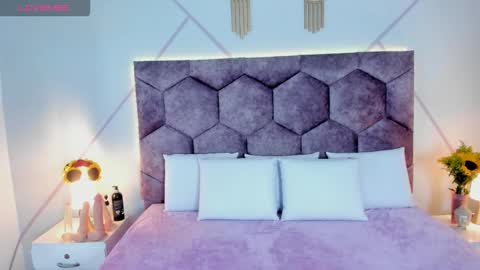 Snapshot of _aurora_collins_ chatting on October 2025 01:28:01 PM _aurora_collins_ online show from October 2025 01:28:01 PM