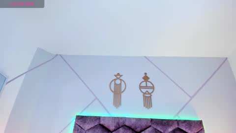 Snapshot of _aurora_collins_ chatting on December 2025 12:22:02 PM _aurora_collins_ online show from December 2025 12:22:02 PM